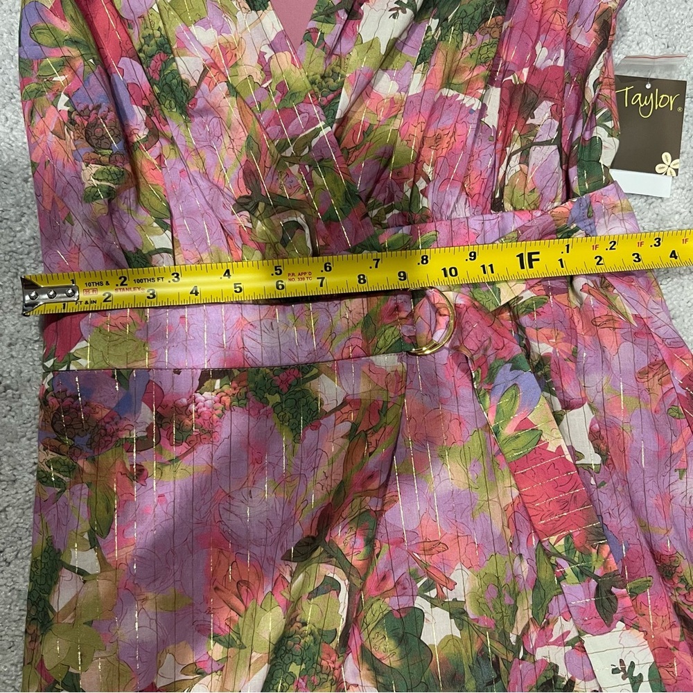 NWT Taylor Floral Print Voile Pleated V-Neck Sleeveless Maxi Dress - Size 8 - Picture 16 of 17